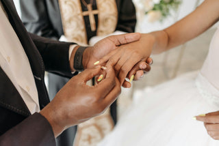 4 Tips for Choosing a Wedding Band That Matches Your Lifestyle