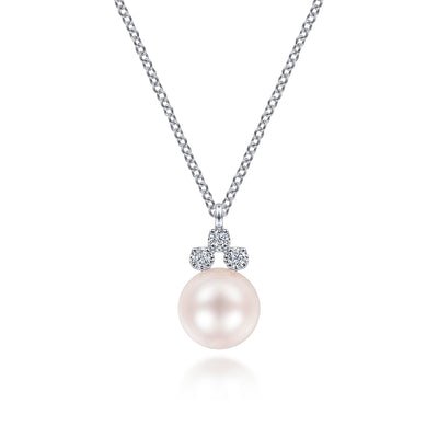 14K White Gold Diamond and Pearl Pendant Necklace